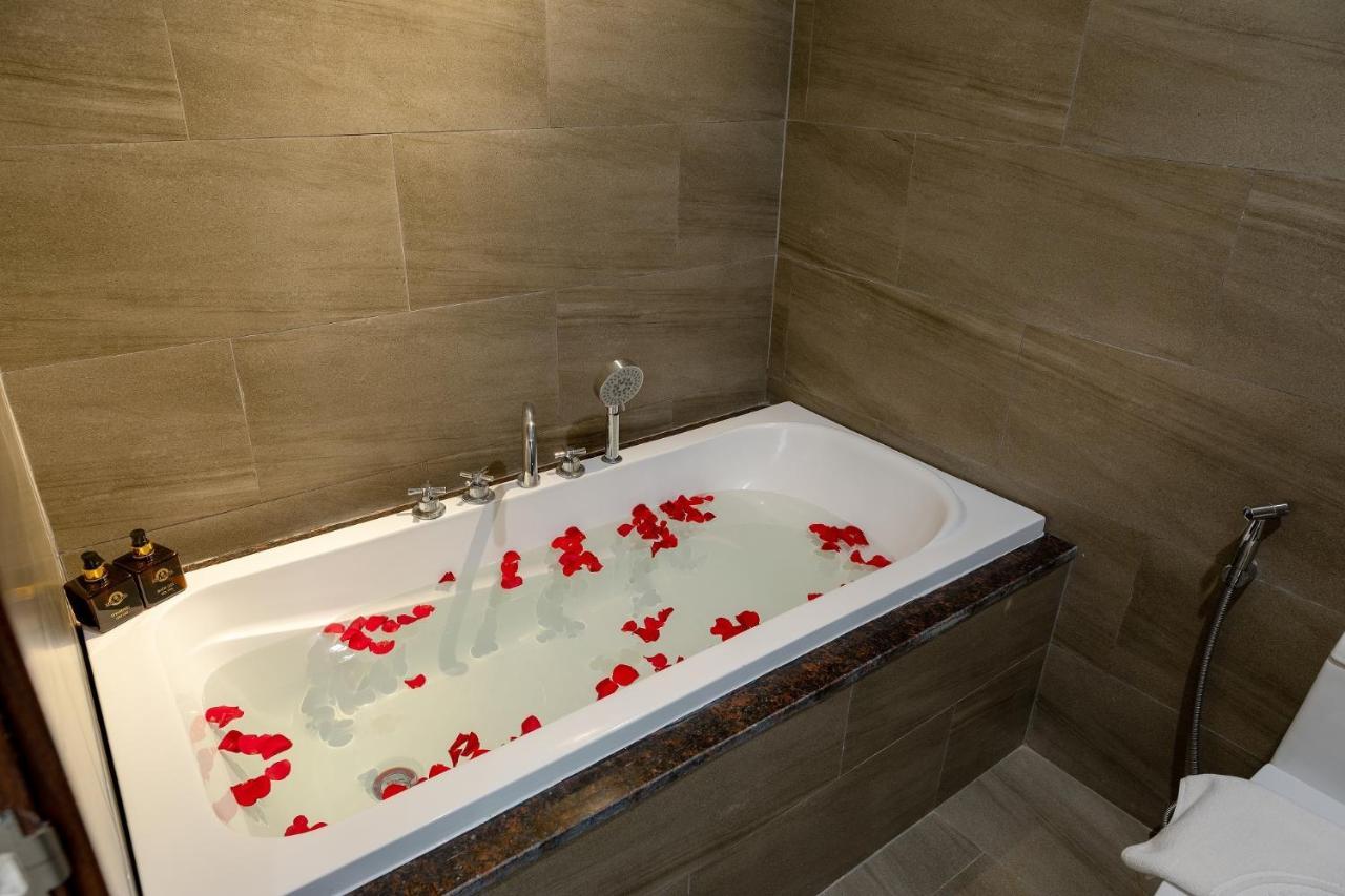 K Hotel Sauna And Massage Дананг Экстерьер фото