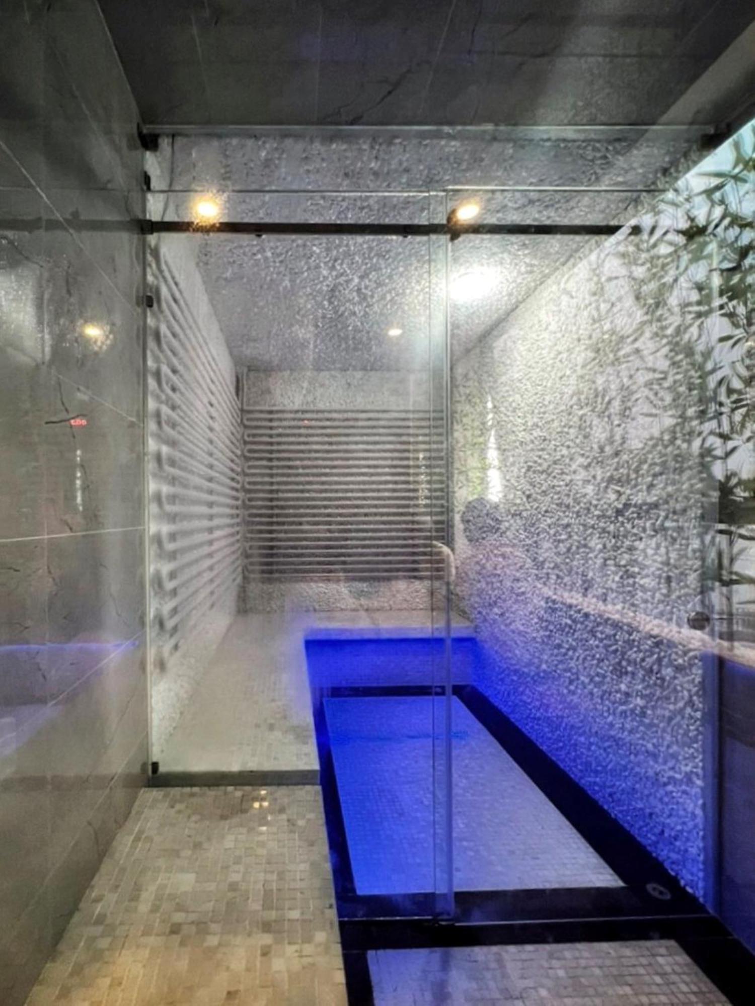 K Hotel Sauna And Massage Дананг Экстерьер фото